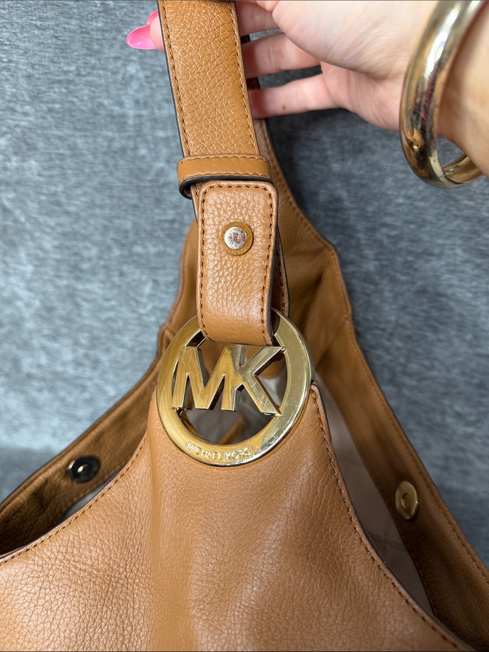 Michael Kors Cream Signature Canvas Hobo with Tan Leather Trim - Picture 2 of 4
